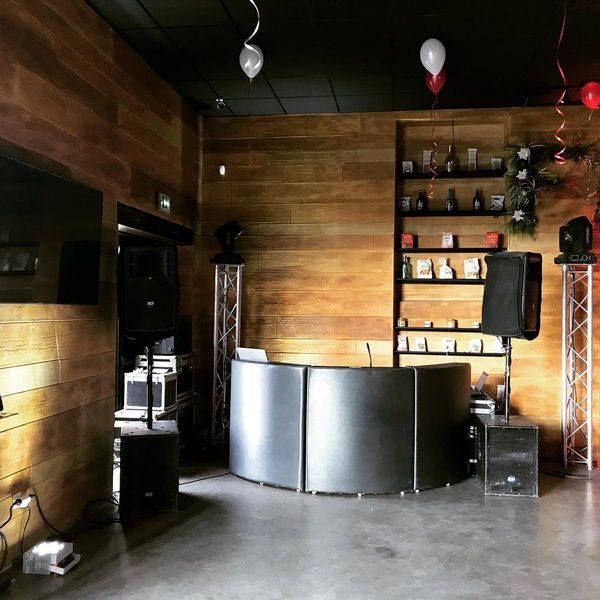 bar 8